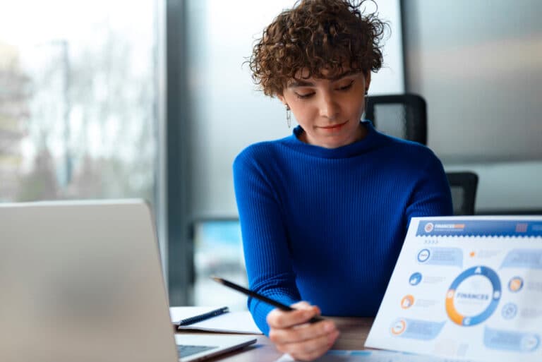 Como escolher a melhor plataforma de CRM para CORBAN